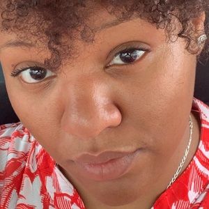 Meet your Posher, Janae